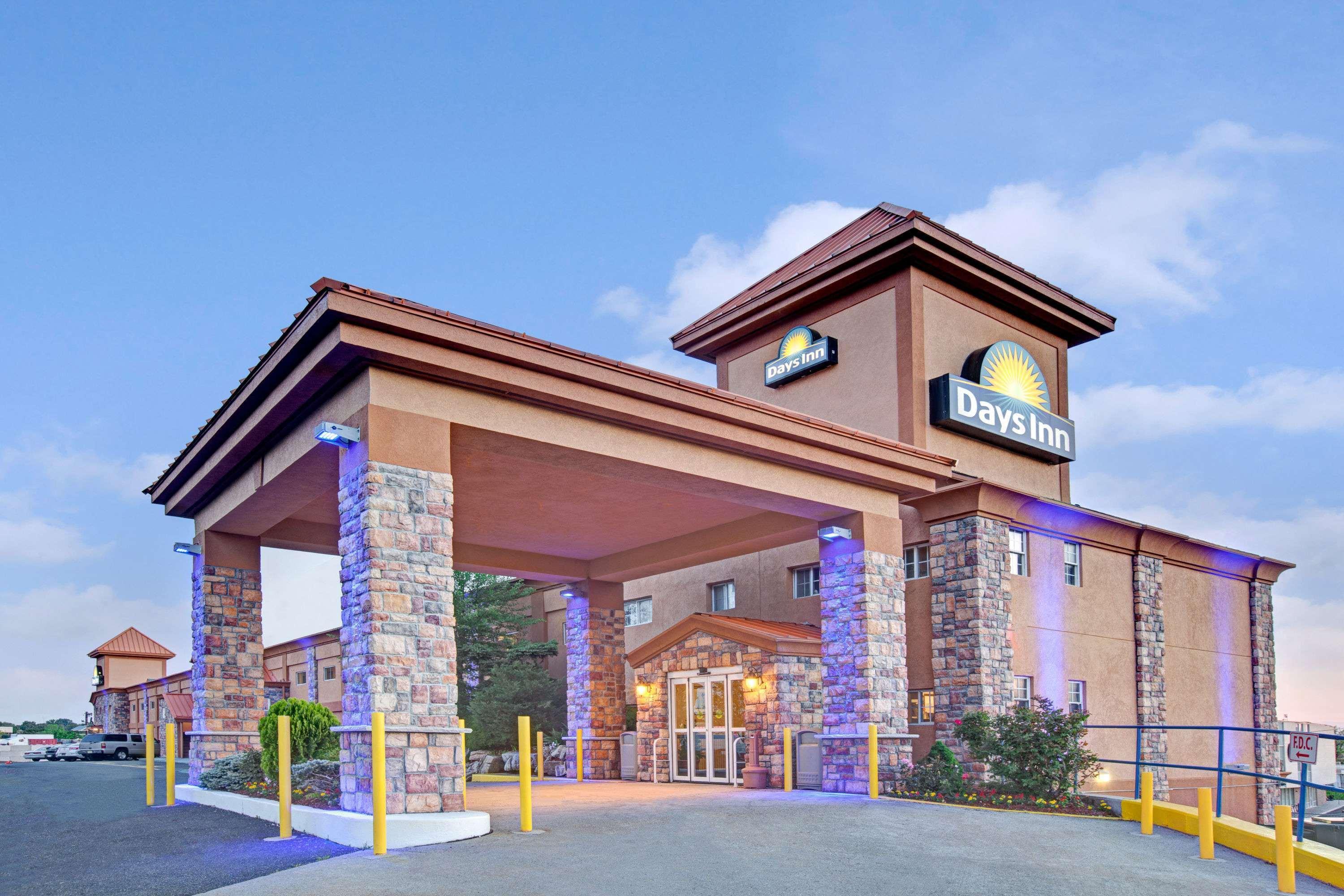 Days By Wyndham Nj Hotel Ridgefield
