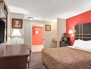Days By Wyndham Nj Hotel Ridgefield